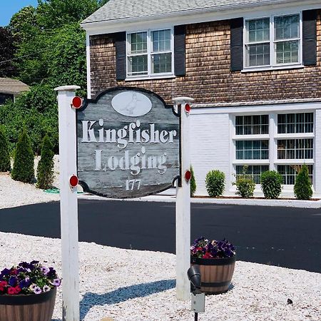 Kingfisher Lodging Денис Екстериор снимка