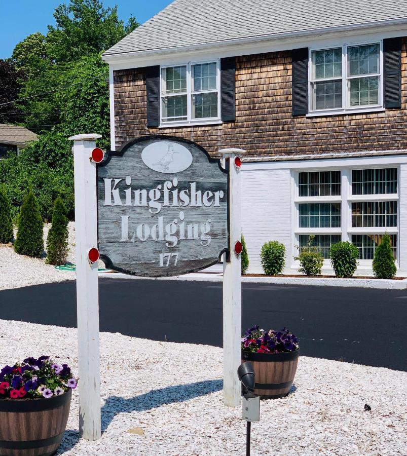 Kingfisher Lodging Денис Екстериор снимка